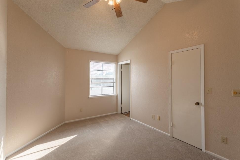 1602 Mill St - Photo 21