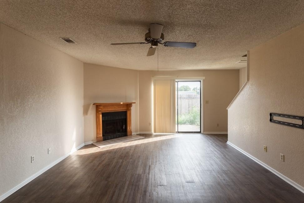 1602 Mill St - Photo 12
