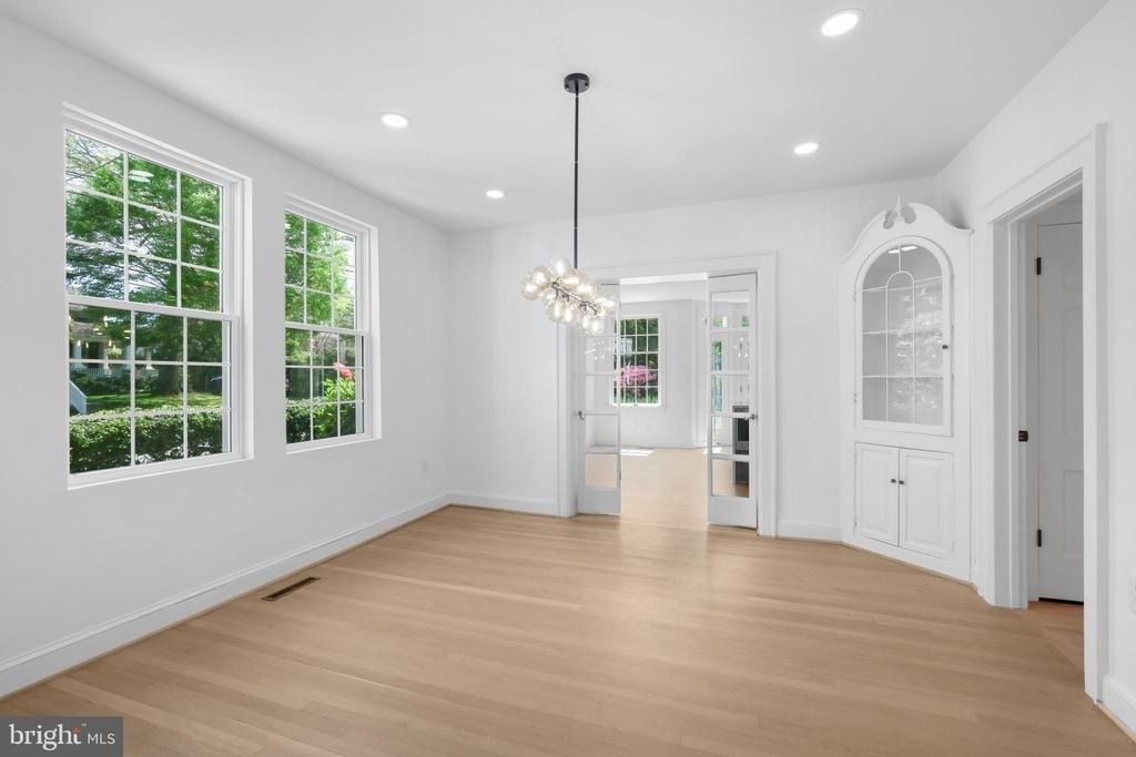 4400 Ridge Street - Photo 8