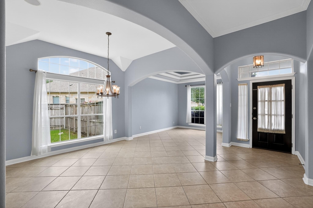 2908 Cortes Ct - Photo 6