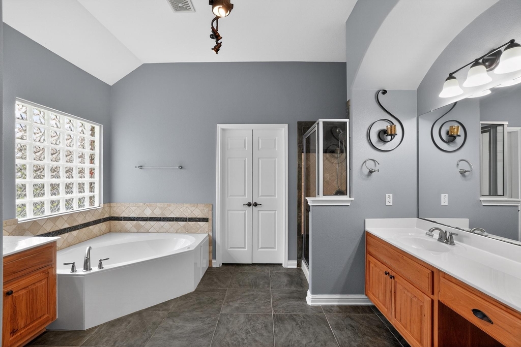 2908 Cortes Ct - Photo 11