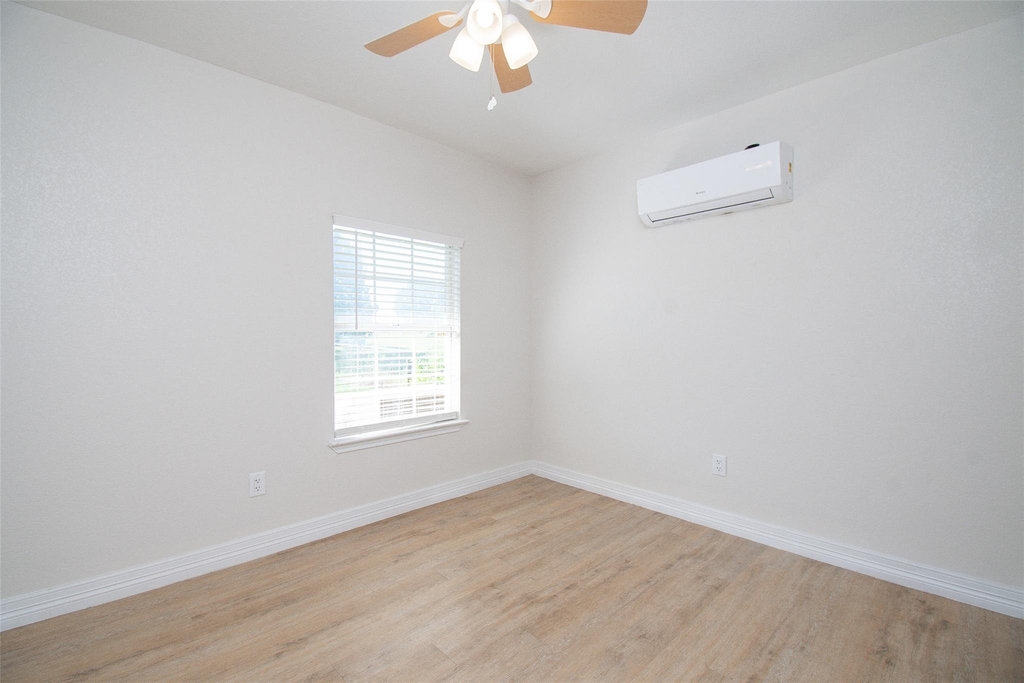 199 Apache Springs Rd - Photo 16