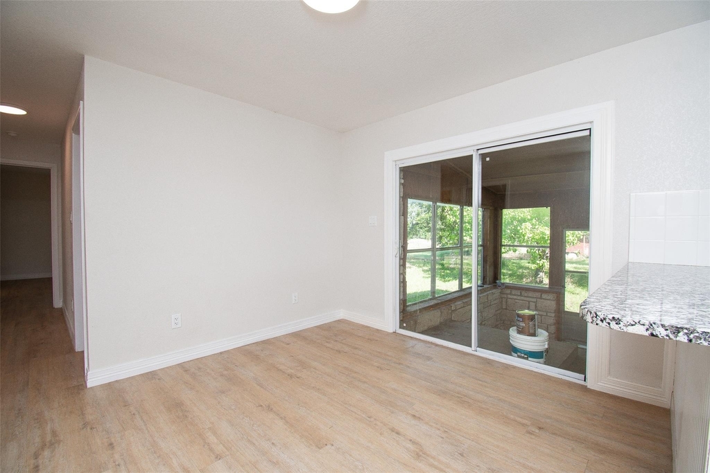 199 Apache Springs Rd - Photo 8