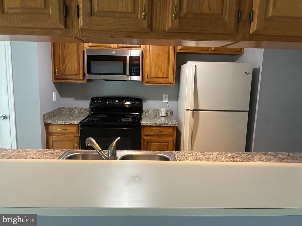 901 Cedar Crest Court - Photo 15