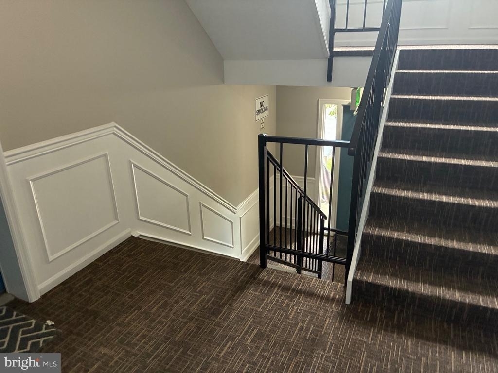901 Cedar Crest Court - Photo 5