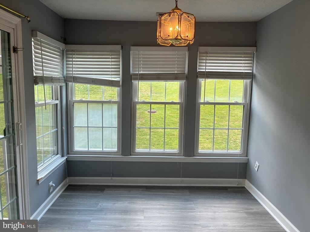 901 Cedar Crest Court - Photo 9