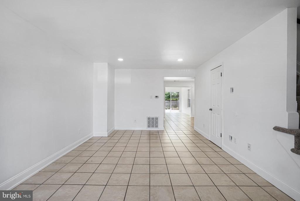 1134 Providence Court - Photo 3
