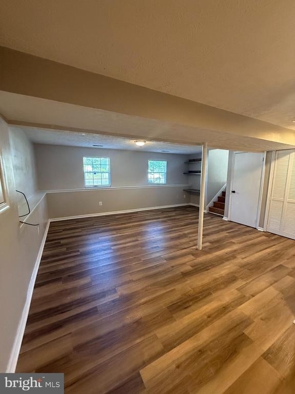 805 London Court - Photo 16