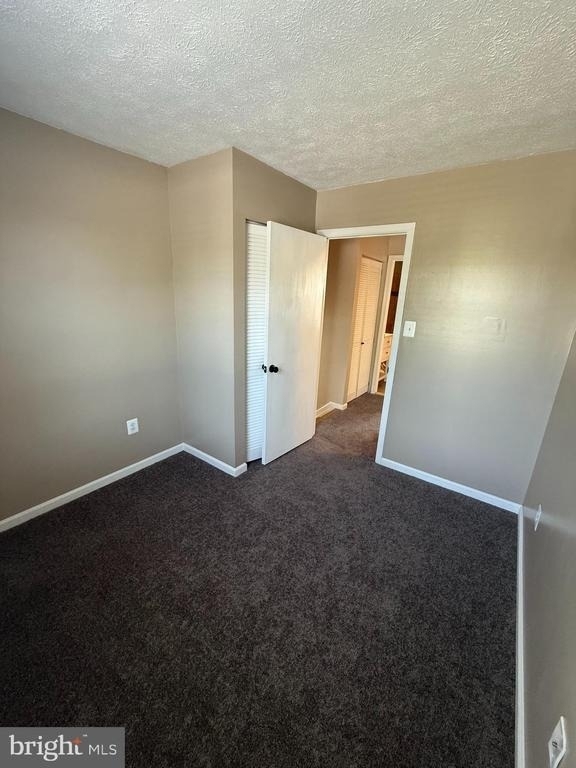 805 London Court - Photo 29