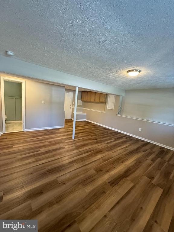805 London Court - Photo 15