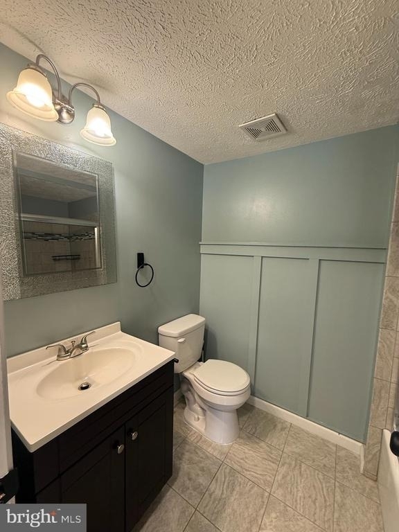 805 London Court - Photo 19