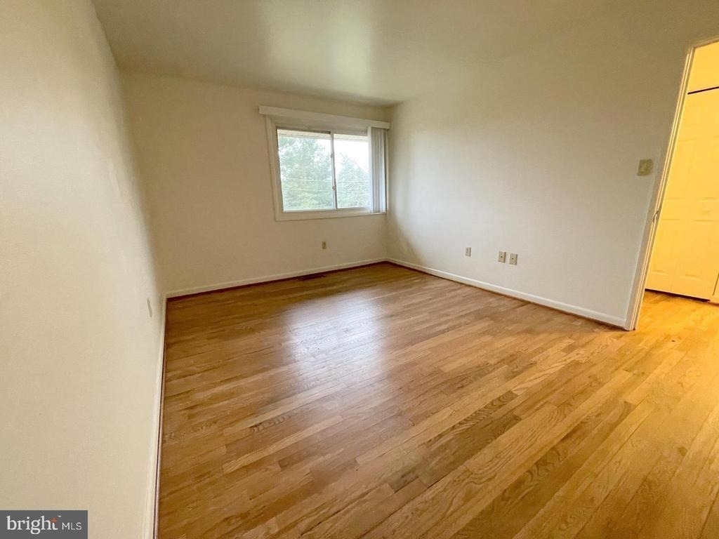 1022 Taney Avenue - Photo 11