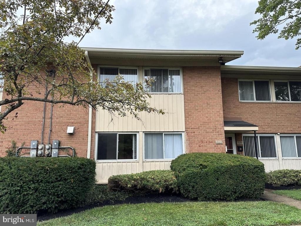 1022 Taney Avenue - Photo 0