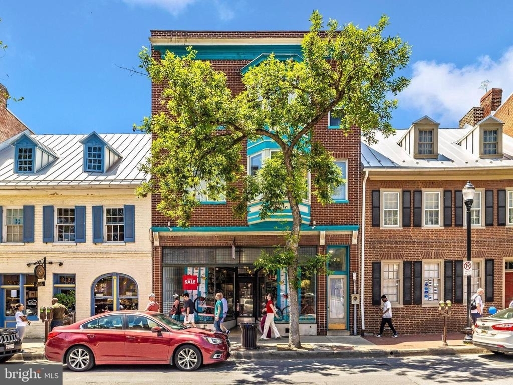 231 Market Street N - Photo 0