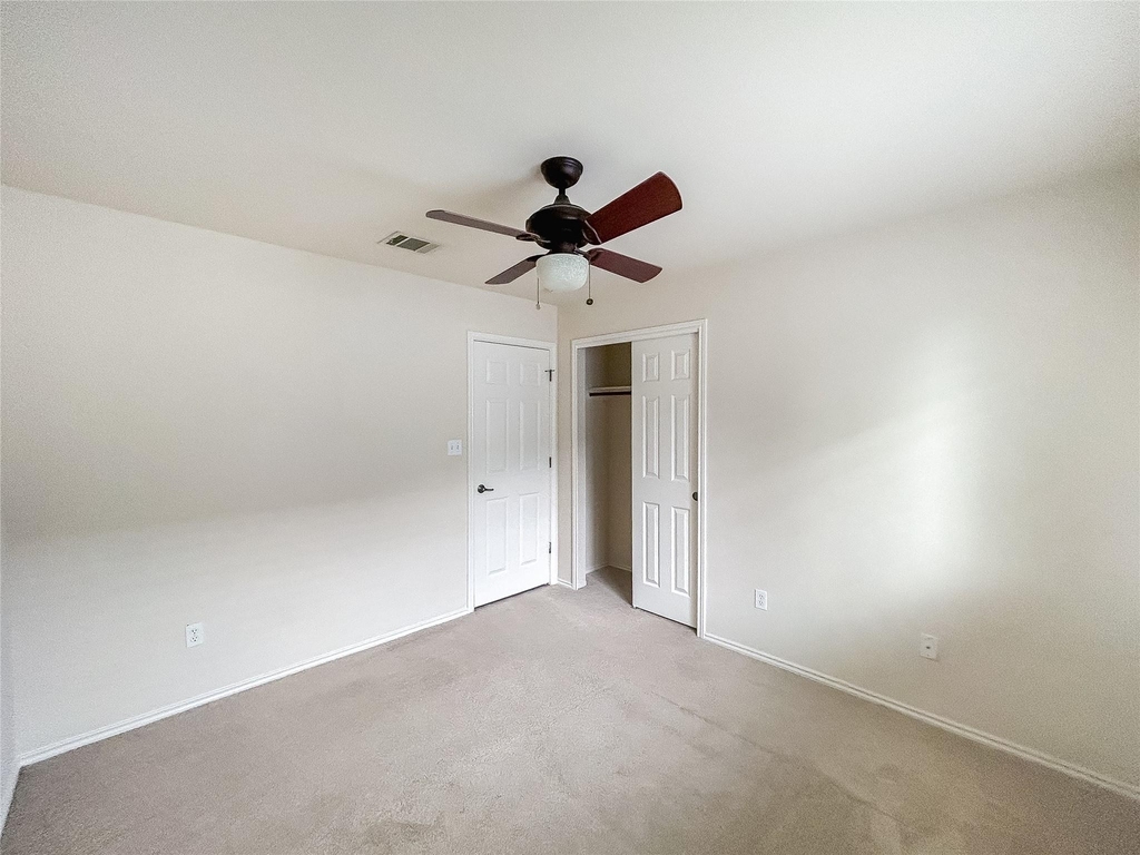 7810 Squirrel Hollow Dr - Photo 22