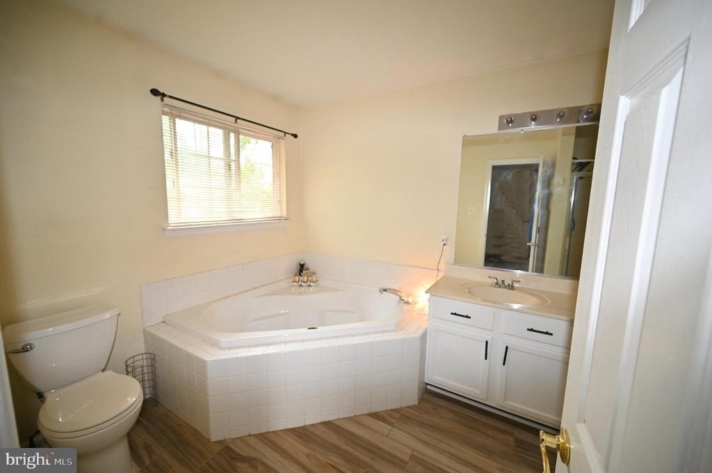 9172 Granite Court - Photo 25