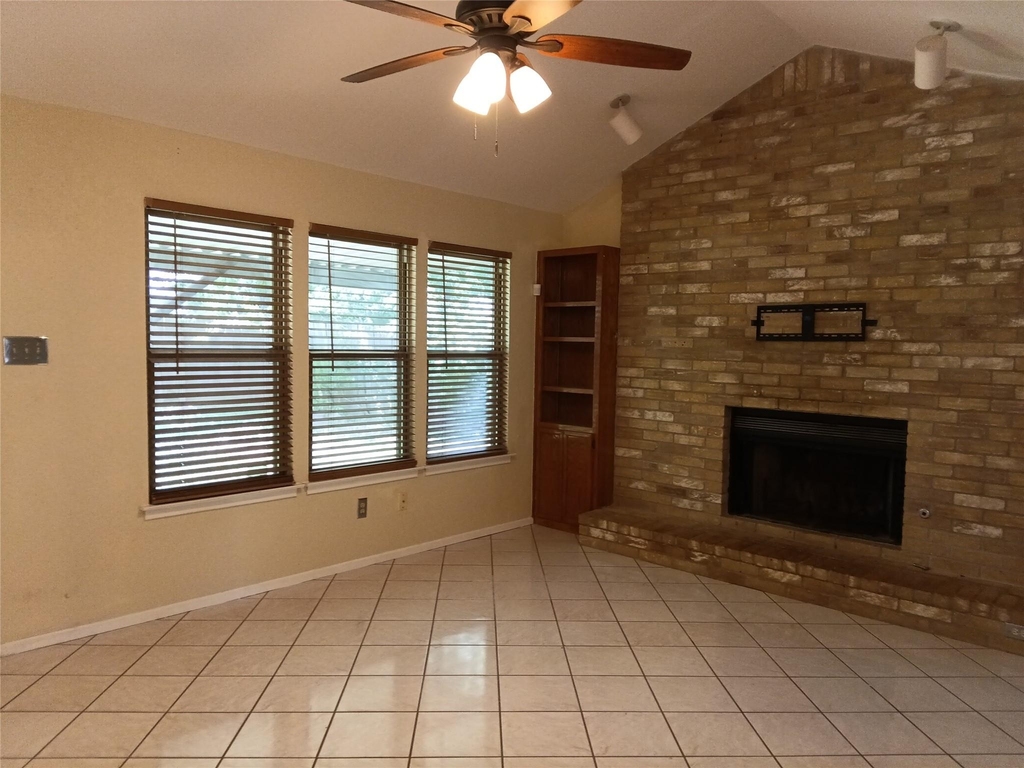 514 Maple Run - Photo 10