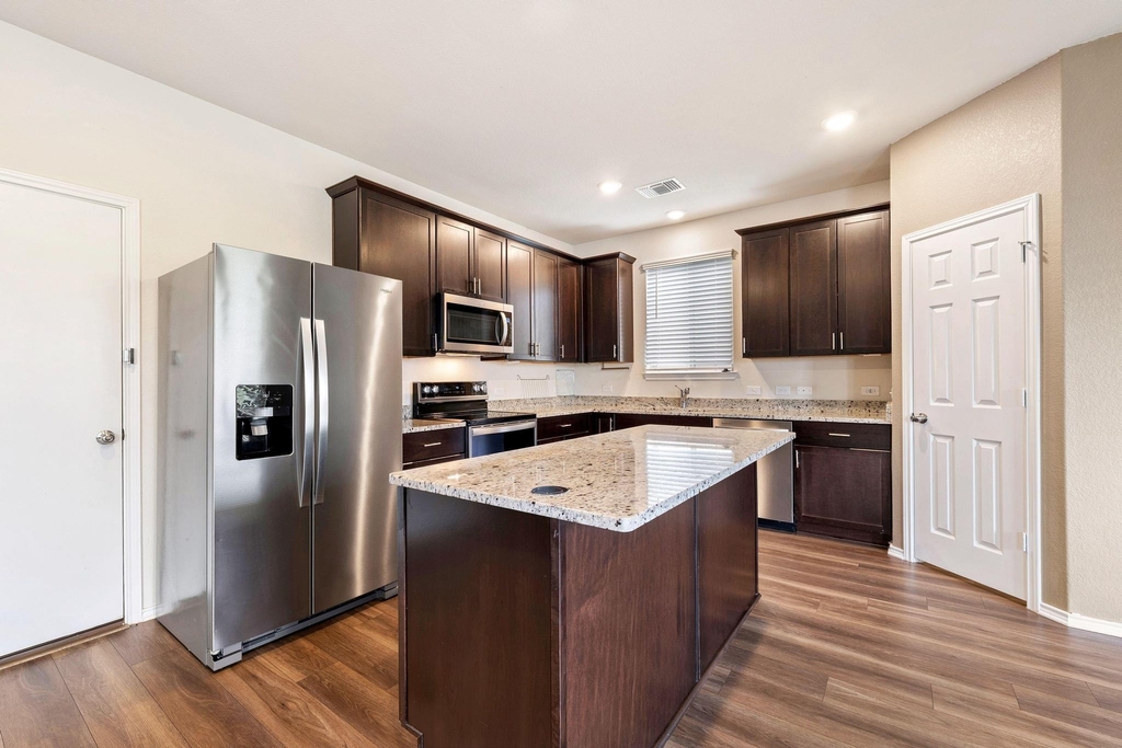 217l Innisfree Rd - Photo 1