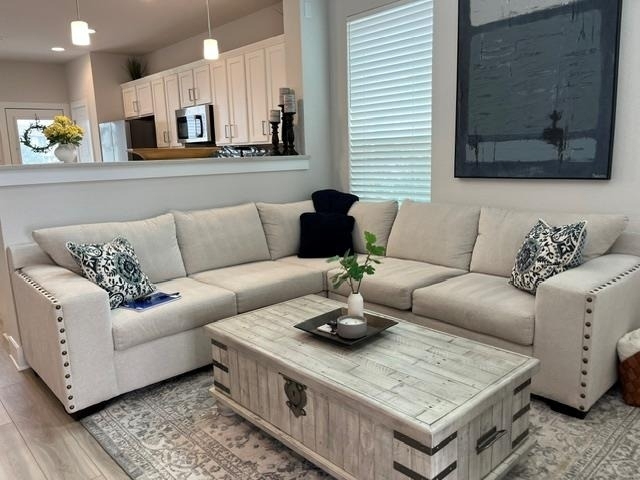 529 Peace Dr - Photo 2