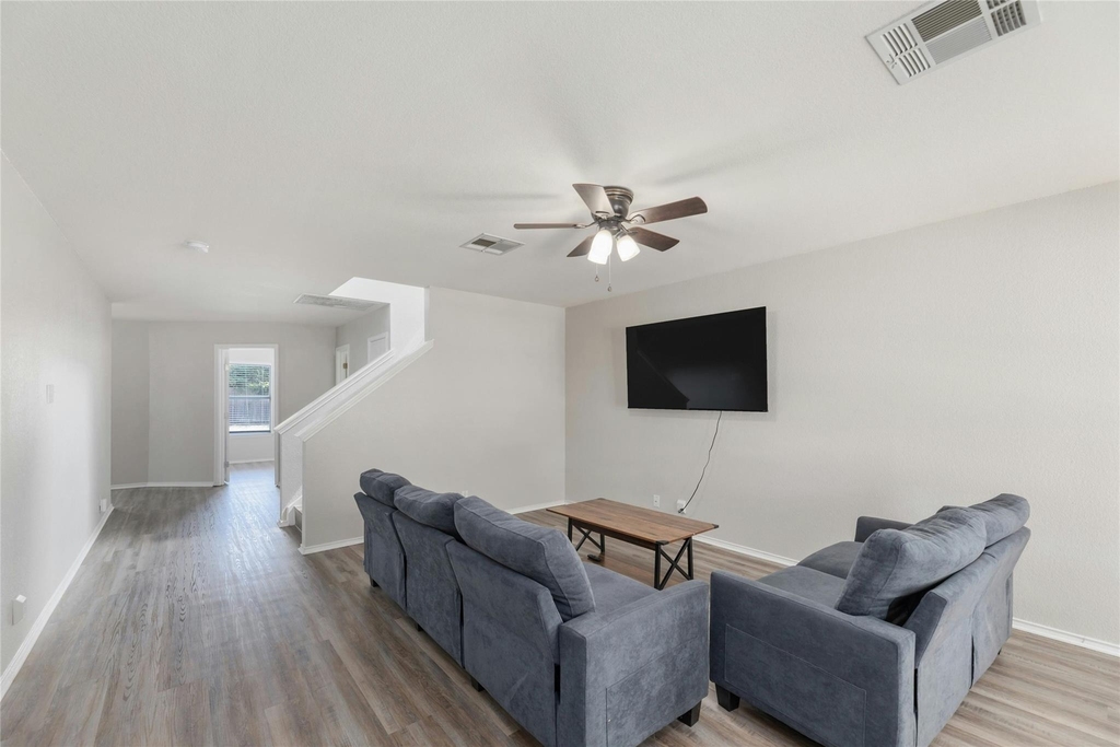 113 Matthew Dr - Photo 7