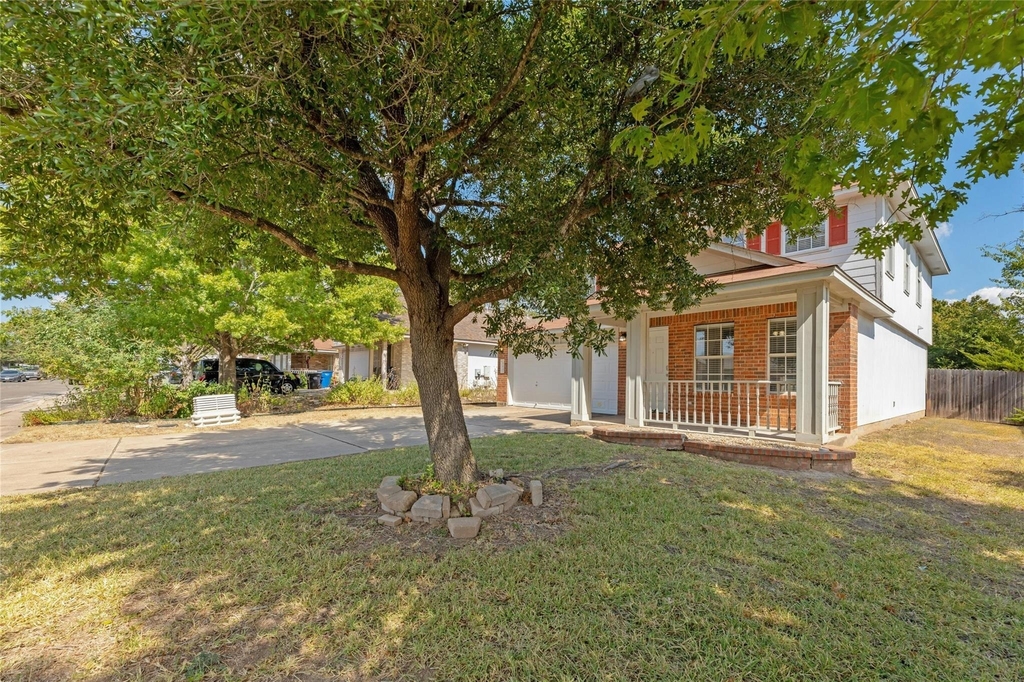 113 Matthew Dr - Photo 3