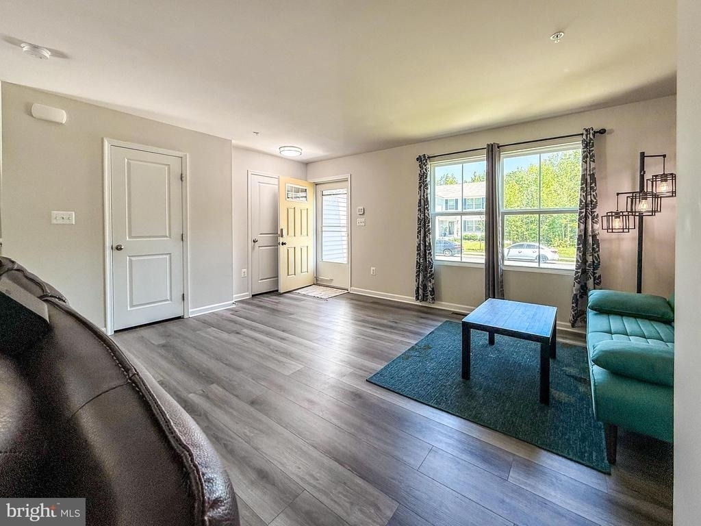91 Goldspire Drive - Photo 6