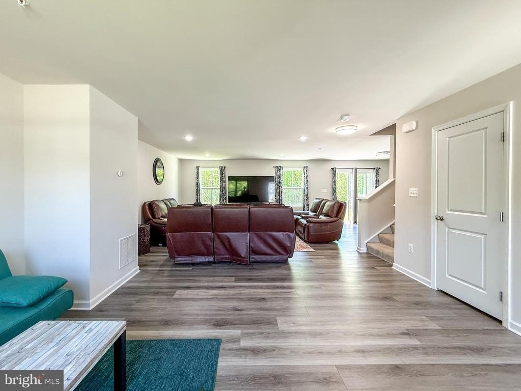 91 Goldspire Drive - Photo 7