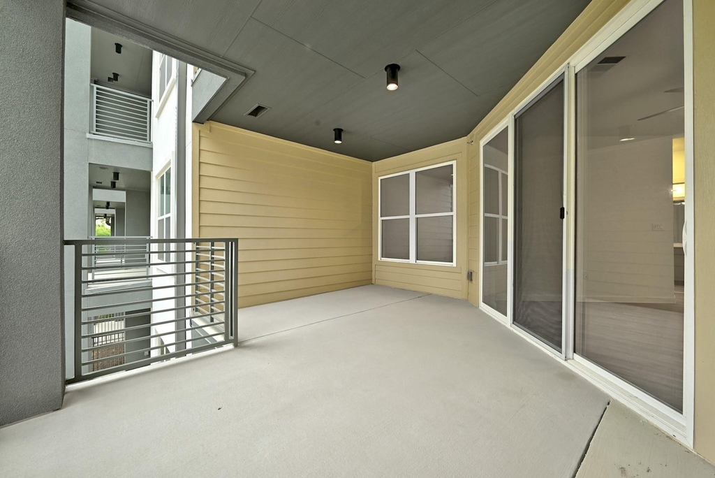 4801 Springdale Rd - Photo 18