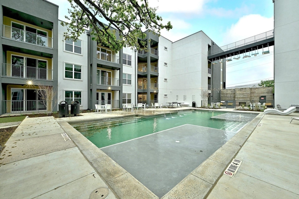 4801 Springdale Rd - Photo 22