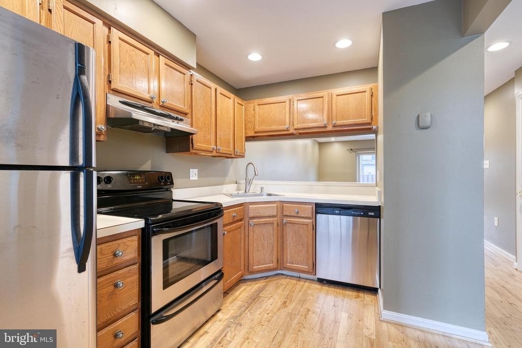 2816 Elliott Street - Photo 5