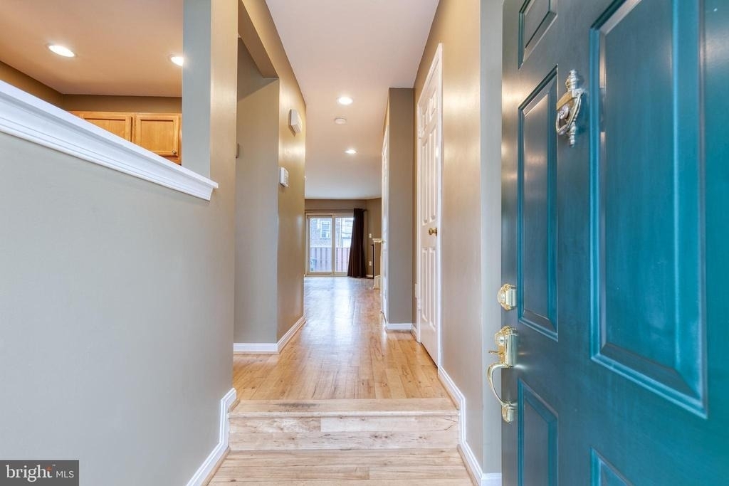 2816 Elliott Street - Photo 4