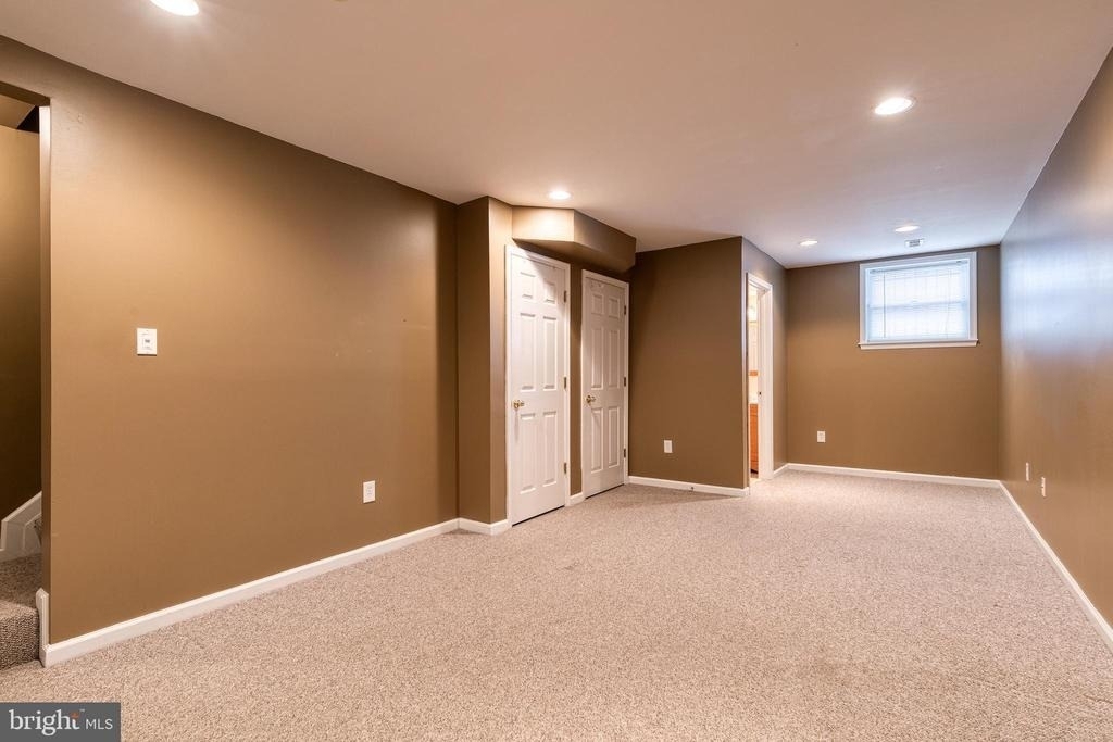 2816 Elliott Street - Photo 8