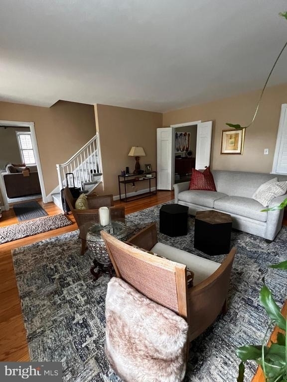4027 Deepwood Road - Photo 2