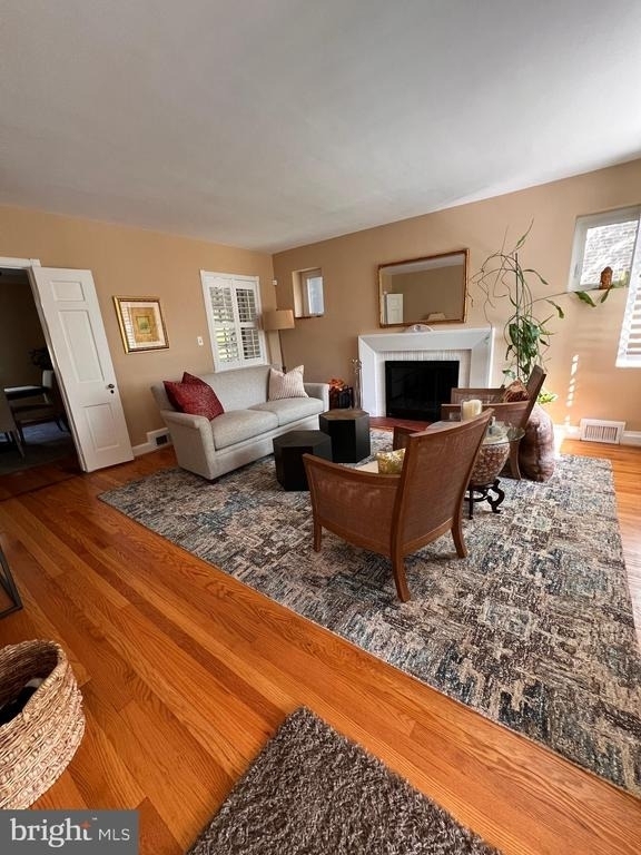 4027 Deepwood Road - Photo 5