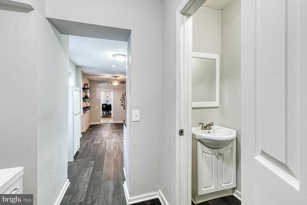 106 S Castle Street - Photo 12