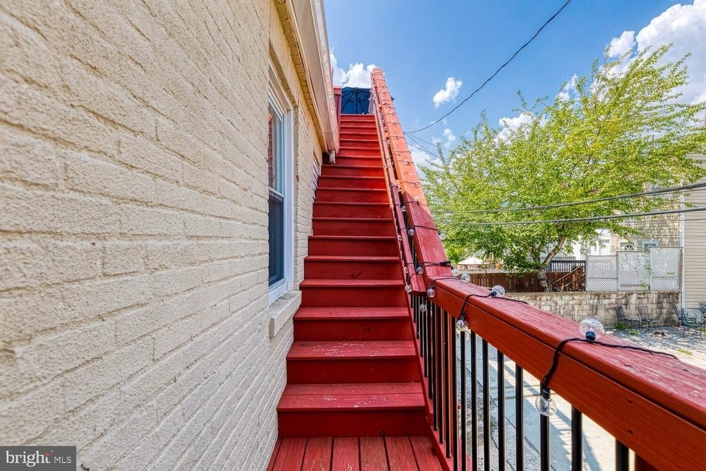 106 S Castle Street - Photo 29
