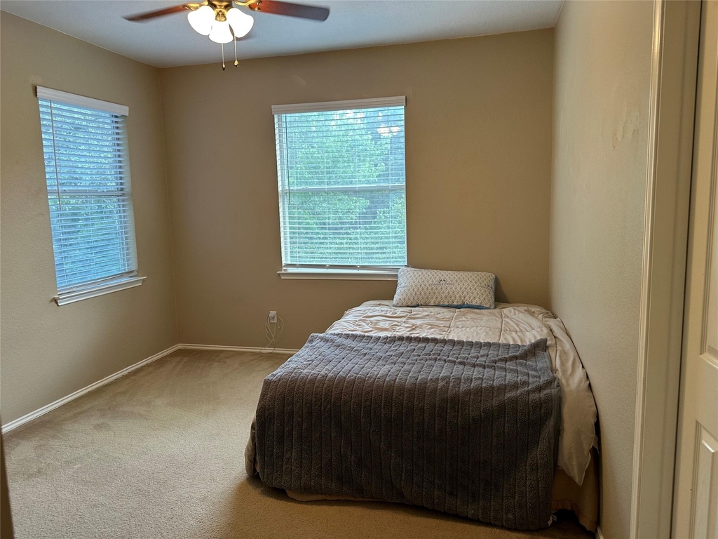 2203 Sandra Dr - Photo 19