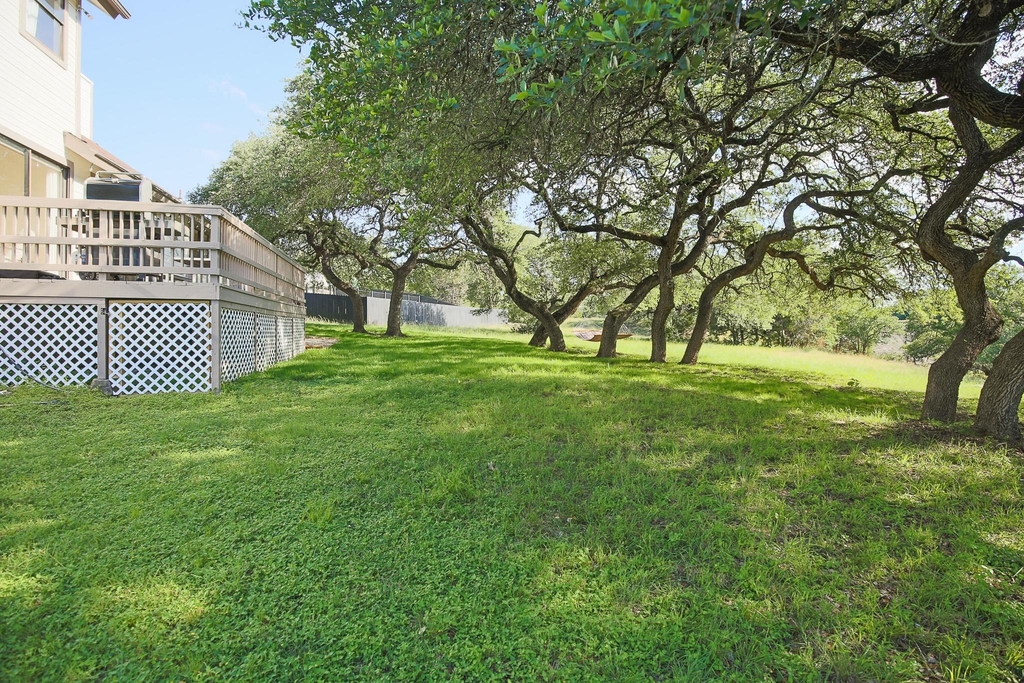 708 Cowal Dr S - Photo 11