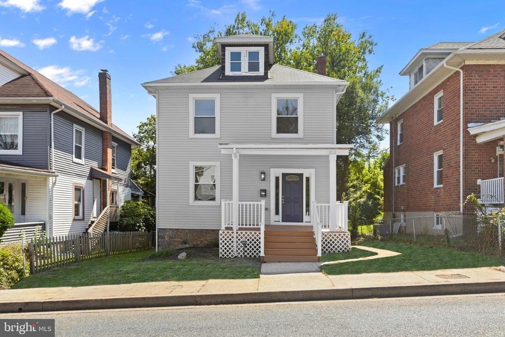505 Mccabe Avenue - Photo 0