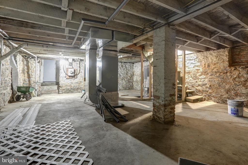 505 Mccabe Avenue - Photo 36
