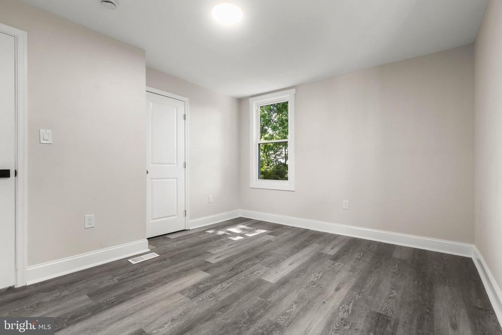 505 Mccabe Avenue - Photo 29