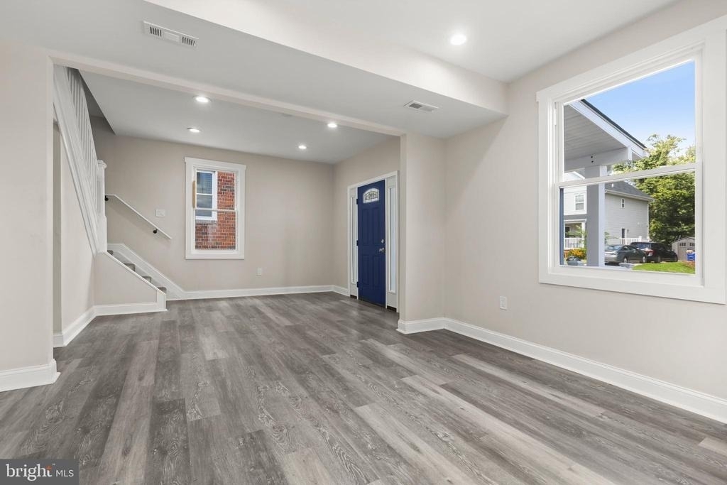 505 Mccabe Avenue - Photo 8