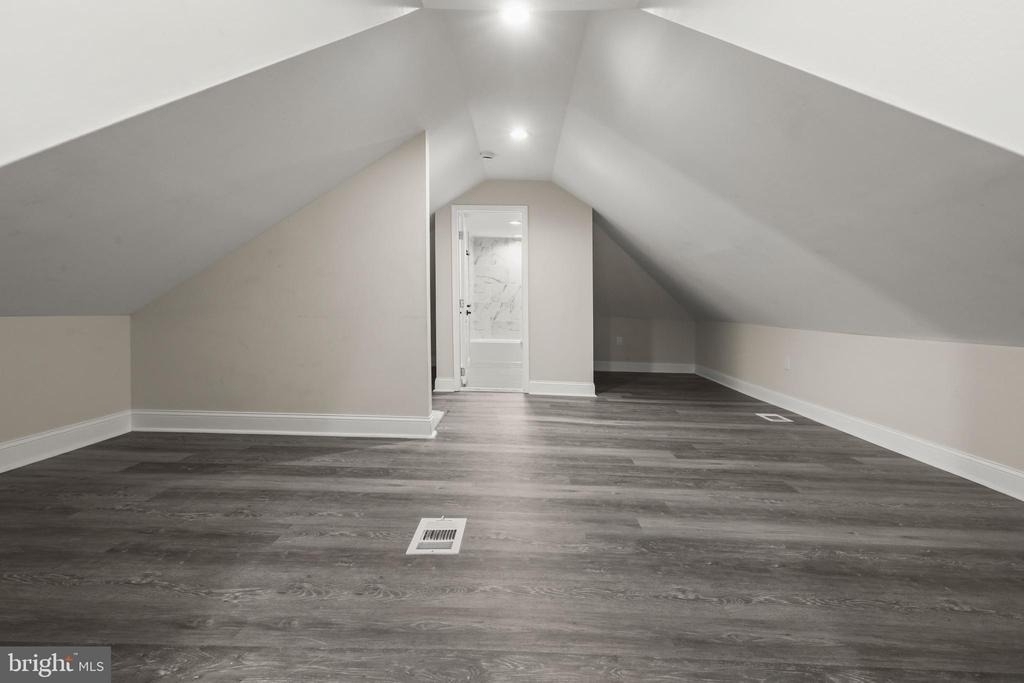 505 Mccabe Avenue - Photo 33