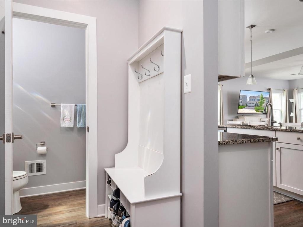 2307 Wadlow Lane - Photo 5