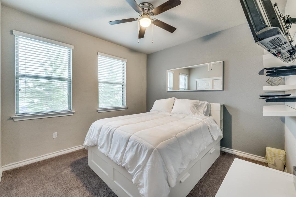 5921 Lehman Way - Photo 18