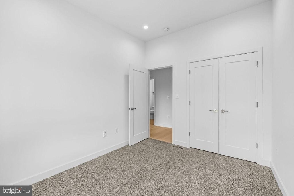2530 B Elvans Road Se - Photo 43
