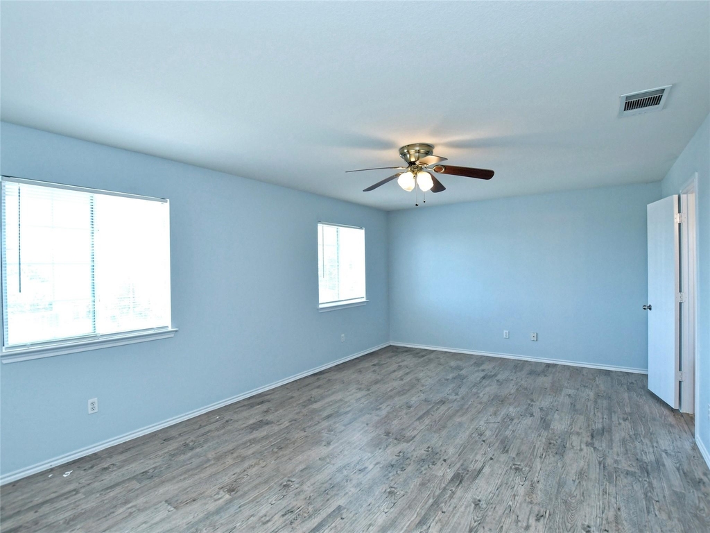 303 Banner Ave - Photo 17