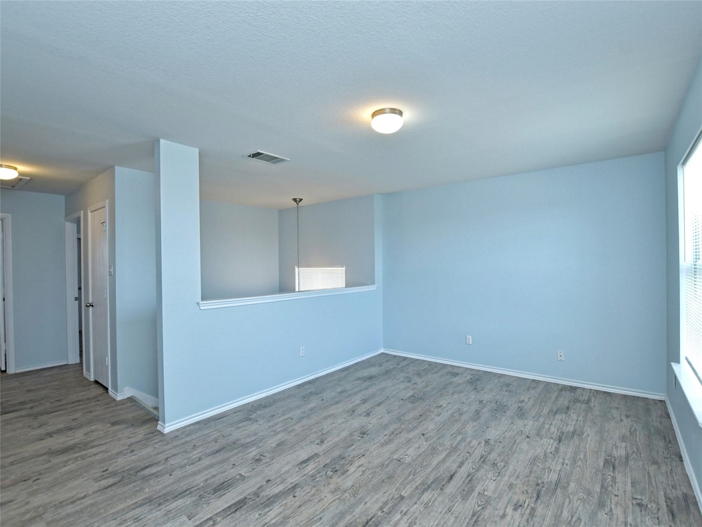 303 Banner Ave - Photo 14
