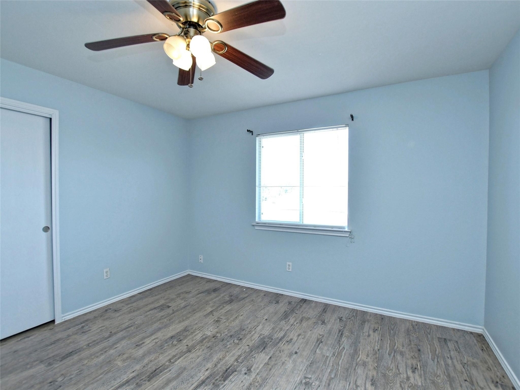 303 Banner Ave - Photo 24