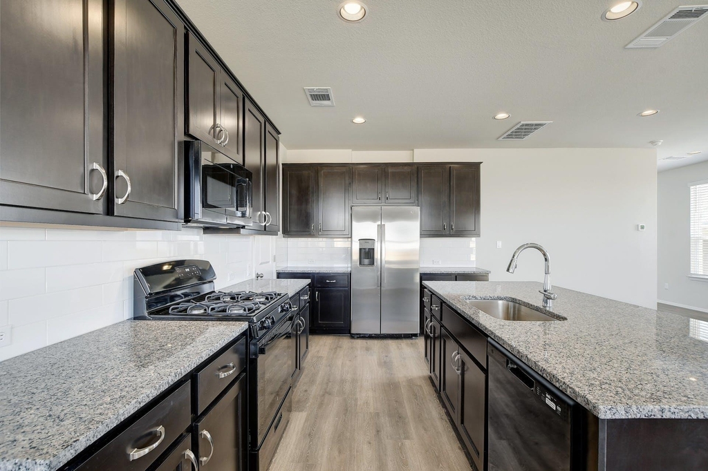 293 Tempest Trl - Photo 9